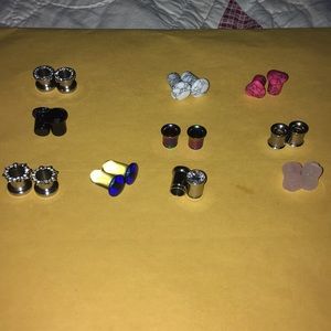 Lot of 0 gauge 8mm plugs